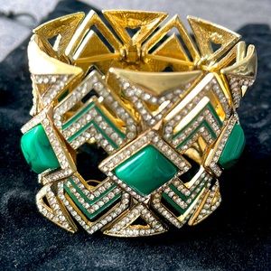 Gold bracelet, perfect condition and no missing stones.